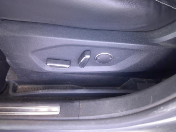 Photo 16 du bon plan FORD S-MAX 2.0 EcoBlue 150ch Titanium BVA8 Euro6.2 occasion à 29900 €