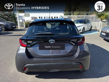 Photo 16 du bon plan TOYOTA Yaris 116h Dynamic Business 5p + Programme Beyond Zero Academy MY22 occasion à 18490 €