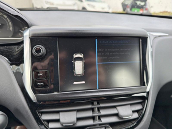 Photo 20 du bon plan PEUGEOT 208 1.2 PureTech 82ch E6.c Signature 5p occasion à 7490 €