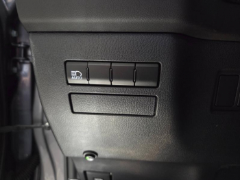 Photo 10 du bon plan LEXUS NX 300h 2WD Pack Business Euro6d-T occasion à 24900 €