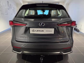 Photo 16 du bon plan LEXUS NX 300h 2WD Pack Business Euro6d-T occasion à 24900 €
