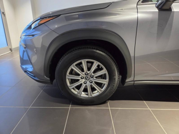 Photo 19 du bon plan LEXUS NX 300h 2WD Pack Business Euro6d-T occasion à 24900 €