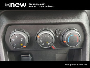 Photo 17 du bon plan DACIA Sandero 1.0 SCe 65ch Essential occasion à 12390 €