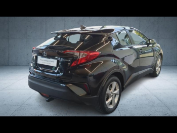 Photo 5 du bon plan TOYOTA C-HR 122h Dynamic 2WD E-CVT RC18 occasion à 17900 €