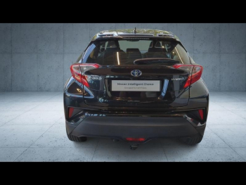 Photo 6 du bon plan TOYOTA C-HR 122h Dynamic 2WD E-CVT RC18 occasion à 17900 €