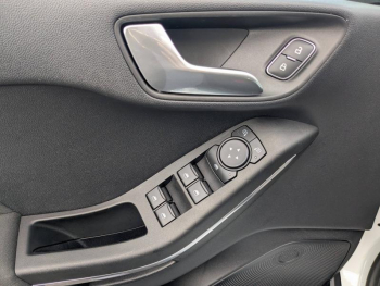 Photo 3 du bon plan FORD Fiesta 1.0 Flexifuel 95ch ST-Line 5p occasion à 18490 €
