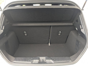 Photo 21 du bon plan FORD Fiesta 1.0 Flexifuel 95ch ST-Line 5p occasion à 18490 €