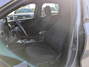 Photo 18 du bon plan FORD Kuga 2.5 Duratec 190ch FHEV E85 ST-Line Business BVA occasion à 22401 €