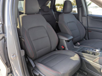 Photo 19 du bon plan FORD Kuga 2.5 Duratec 190ch FHEV E85 ST-Line Business BVA occasion à 22401 €