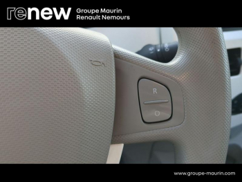 Photo 22 du bon plan RENAULT Zoe Life charge normale R90 MY19 occasion à 6490 €