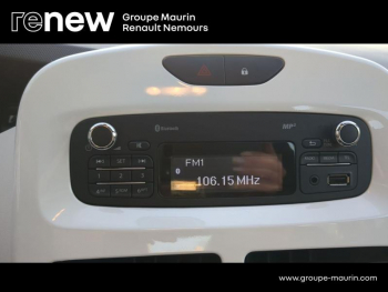 Photo 25 du bon plan RENAULT Zoe Life charge normale R90 MY19 occasion à 6490 €