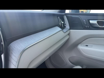 Photo 11 du bon plan VOLVO XC60 T6 AWD 253 + 145ch Utimate Style Chrome Geartronic occasion à 46990 €