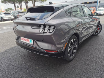 Photo 3 du bon plan FORD Mustang Mach-E Extended Range 99kWh 351ch AWD 9cv occasion à 42901 €