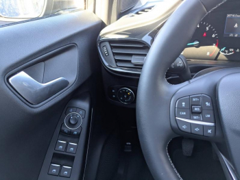 ddf-core-media-qxmf8R42259227_16.jpg Photo 16 du bon plan FORD Puma 1.0 Flexifuel 125ch S&S mHEV Titanium occasion à 19990 €