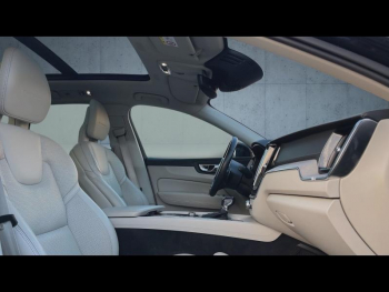 Photo 11 du bon plan VOLVO XC60 D5 AdBlue AWD 235ch Inscription Luxe Geartronic occasion à 23990 €