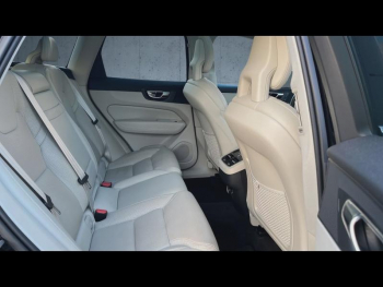 Photo 12 du bon plan VOLVO XC60 D5 AdBlue AWD 235ch Inscription Luxe Geartronic occasion à 23990 €