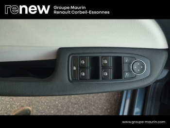 Photo 10 du bon plan RENAULT Clio 1.6 E-Tech hybride 140ch Intens -21N occasion à 17979 €