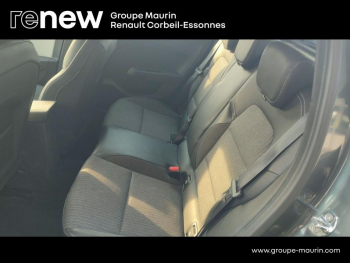 Photo 11 du bon plan RENAULT Clio 1.6 E-Tech hybride 140ch Intens -21N occasion à 17979 €