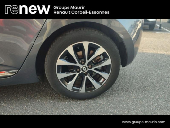 Photo 21 du bon plan RENAULT Clio 1.6 E-Tech hybride 140ch Intens -21N occasion à 17979 €