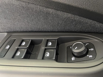 Photo 15 du bon plan VOLKSWAGEN Golf 2.0 TDI SCR 116ch Golf DSG7 occasion à 25890 €