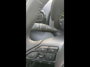 Photo 20 du bon plan TOYOTA Yaris 116h Dynamic 5p MY25 occasion à 21600 €