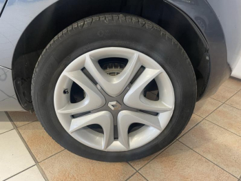 Photo 11 du bon plan RENAULT Zoe Zen charge normale R90 occasion à 5790 €