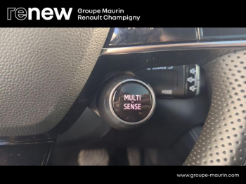 Photo 35 du bon plan RENAULT Austral 1.2 E-Tech full hybrid 200ch Iconic- 23 occasion à 31990 €