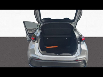 Photo 21 du bon plan TOYOTA C-HR 2.0 Hybride 200ch Design NG23 occasion à 29790 €