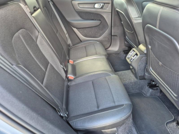 Photo 12 du bon plan VOLVO XC40 T3 163ch Business occasion à 22590 €