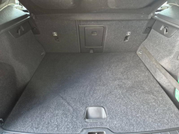 Photo 17 du bon plan VOLVO XC40 T3 163ch Business occasion à 22590 €