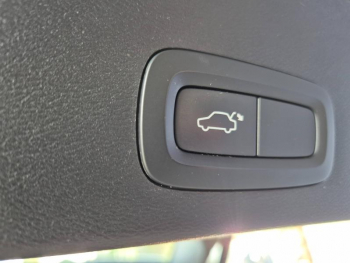 Photo 18 du bon plan VOLVO XC40 T3 163ch Business occasion à 22590 €