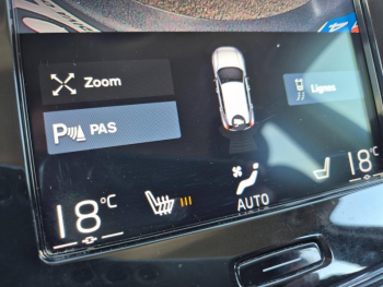 Photo 20 du bon plan VOLVO XC40 T3 163ch Business occasion à 22590 €