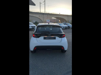 Photo 4 du bon plan TOYOTA Yaris 116h Dynamic 5p MY25 occasion à 21600 €