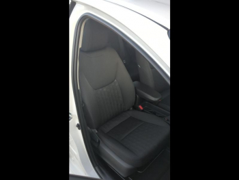 Photo 12 du bon plan TOYOTA Yaris 116h Dynamic 5p MY25 occasion à 21600 €