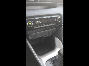 Photo 36 du bon plan TOYOTA Yaris 116h Dynamic 5p MY25 occasion à 21600 €