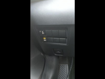 Photo 39 du bon plan TOYOTA Yaris 116h Dynamic 5p MY25 occasion à 21600 €