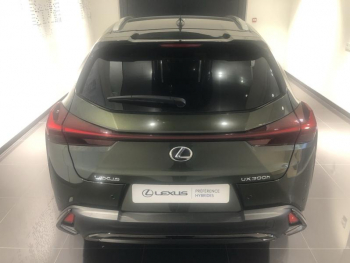 Photo 7 du bon plan LEXUS UX 300h F SPORT Design 2WD occasion à 39900 €
