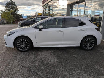 Photo 3 du bon plan TOYOTA Corolla 1.8 140ch Design MY23 occasion à 20990 €