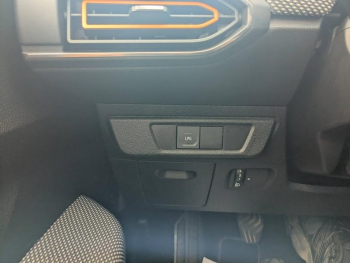 Photo 11 du bon plan DACIA Sandero 1.0 ECO-G 100ch Stepway Confort occasion à 12590 €