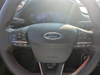 Photo 15 du bon plan FORD Puma 1.0 EcoBoost 125ch S&S mHEV ST-Line X Powershift occasion à 22980 €