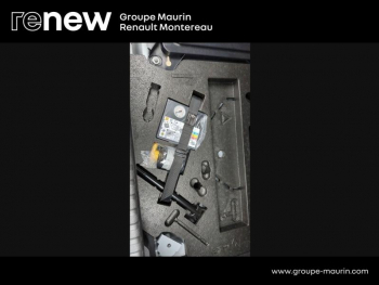 Photo 14 du bon plan RENAULT Clio 1.6 E-Tech hybride 145ch Equilibre occasion à 17490 €