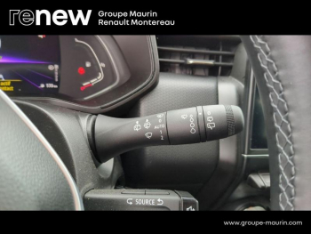 Photo 23 du bon plan RENAULT Clio 1.6 E-Tech hybride 145ch Equilibre occasion à 17490 €