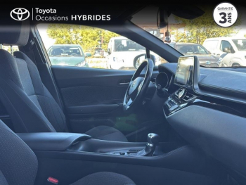 Photo 6 du bon plan TOYOTA C-HR 122h Dynamic 2WD E-CVT RC18 occasion à 17990 €