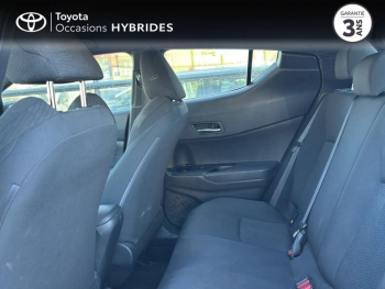 Photo 12 du bon plan TOYOTA C-HR 122h Dynamic 2WD E-CVT RC18 occasion à 17990 €