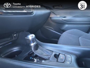 Photo 26 du bon plan TOYOTA C-HR 122h Dynamic 2WD E-CVT RC18 occasion à 17990 €