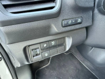 Photo 18 du bon plan NISSAN Leaf 150ch 40kWh N-Connecta 22 occasion à 15890 €