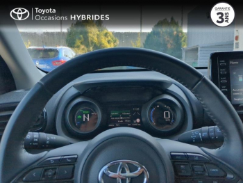Photo 13 du bon plan TOYOTA Yaris 116h Design 5p MY22 occasion à 21990 €