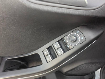 ddf-core-media-02FTXz5566_12.jpg Photo 12 du bon plan FORD Puma 1.0 EcoBoost 125ch mHEV ST-Line 6cv occasion à 22290 €