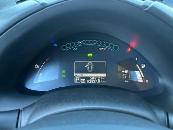 Photo 14 du bon plan NISSAN Leaf 109ch 24kWh Acenta occasion à 6990 €