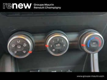 Photo 24 du bon plan RENAULT Captur 1.0 TCe 90ch Evolution occasion à 17791 €